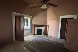 601 E Michalk St, Thorndale, TX 76577 - Photo 6