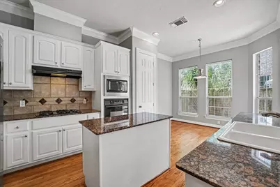 2806 Bering Drive, Houston, TX 77057 - Photo 6