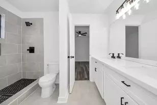 4818 Tenderwood Dr, Houston, TX 77041 - Photo 36