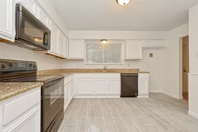 5302 Oaklynn Drive, Spring, TX 77373 - Photo 4