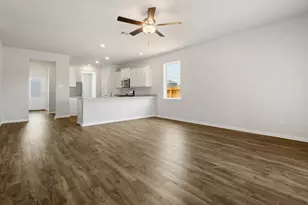 701 Jasmine Rdg Ln, Waller, TX 77484 - Photo 8