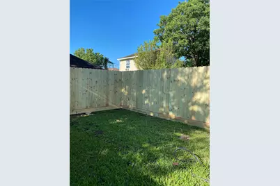 1602 Henninger Street, Houston, TX 77023 - Photo 18