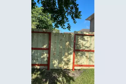 1602 Henninger Street, Houston, TX 77023 - Photo 20