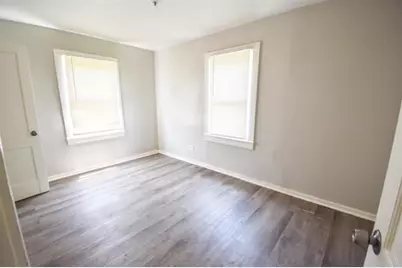 735 Highland Dr, Beaumont, TX 77705 - Photo 8