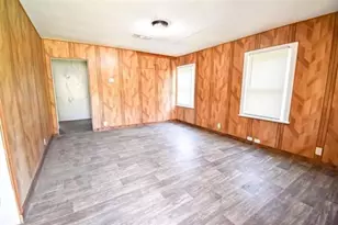 735 Highland Dr, Beaumont, TX 77705 - Photo 10