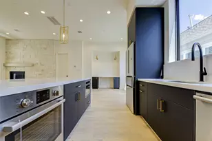 1803 Dunlavy St, Houston, TX 77006 - Photo 14