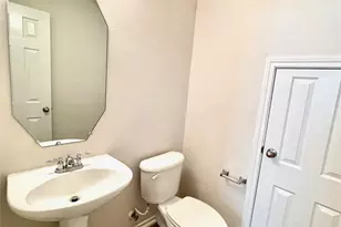 207 N Burberry Park Cir, The Woodlands, TX 77382 - Photo 14