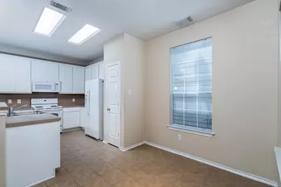 207 N Burberry Park Circle, The Woodlands, TX 77382 - Photo 6