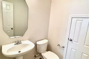 207 N Burberry Park Cir, The Woodlands, TX 77382 - Photo 12