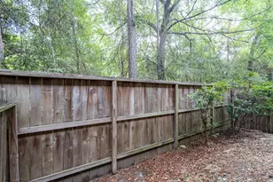 207 N Burberry Park Cir, The Woodlands, TX 77382 - Photo 26