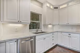 20 Campeche Estates Dr, Galveston, TX 77554 - Photo 24