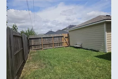 19509 Richland Springs Drive, Houston, TX 77073 - Photo 10