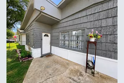 9113 Oak Knoll Lane, Houston, TX 77078 - Photo 2