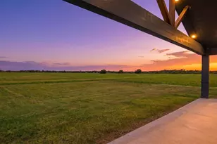 619 Chuckwagon Trail, Angleton, TX 77515 - Photo 36
