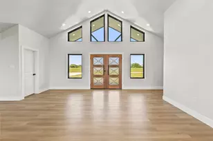 619 Chuckwagon Trail, Angleton, TX 77515 - Photo 10