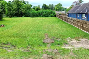 859 W Rittenhouse Rd, Houston, TX 77091 - Photo 4