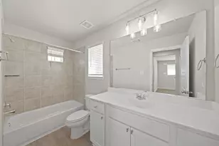 835 Red Oakland Dr, Houston, TX 77090 - Photo 12