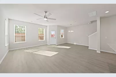 835 Red Oakland Drive, Houston, TX 77090 - Photo 2