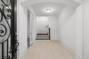 1059 W 16th St, Houston, TX 77008 - Photo 10
