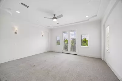 1059 W 16th Street, Houston, TX 77008 - Photo 6