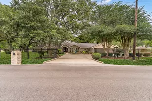 3519 Singleton Rd, Baytown, TX 77521 - Photo 1