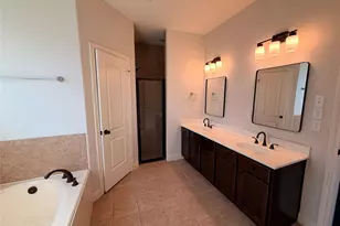 7718 Veranda Dr, Cove, TX 77523 - Photo 6