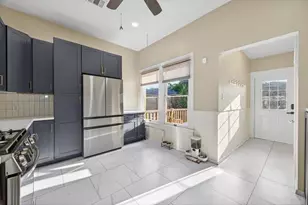 1414 Finch St, Houston, TX 77009 - Photo 10
