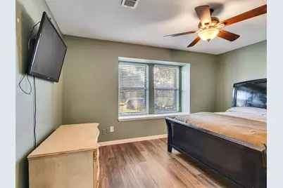 1208 Piney Woods Drive, Friendswood, TX 77546 - Photo 14