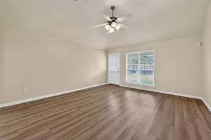 11714 Bollinger Park Ct, Houston, TX 77047 - Photo 16