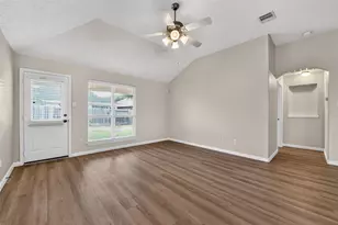 11714 Bollinger Park Ct, Houston, TX 77047 - Photo 6
