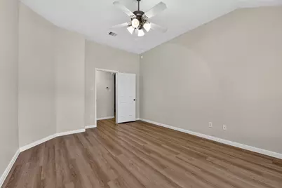 11714 Bollinger Park Court, Houston, TX 77047 - Photo 26