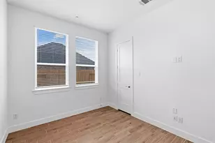 14910 Buffalo Head St, Mont Belvieu, TX 77523 - Photo 6