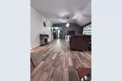 600 Spruce Dr, Conroe, TX 77302 - Photo 4