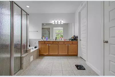 13812 N Lake Branch Lane, Houston, TX 77044 - Photo 26