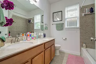 13812 N Lake Branch Ln, Houston, TX 77044 - Photo 42