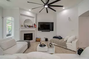 13812 N Lake Branch Ln, Houston, TX 77044 - Photo 14