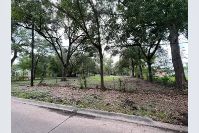 144 W Houston Avenue, Pasadena, TX 77502 - Photo 4