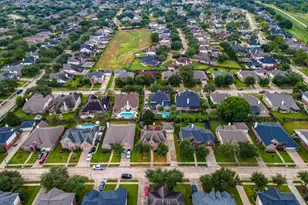 2122 Fortuna Bella Dr, Pearland, TX 77581 - Photo 12