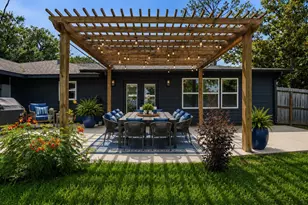 10819 Burdine St, Houston, TX 77096 - Photo 12