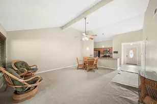 702 W Country Grove Cir, Pearland, TX 77584 - Photo 14
