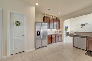 13310 Suntail Ct, Texas City, TX 77568 - Photo 16