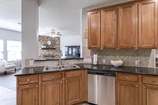 9615 Brackenton Crest Dr, Spring, TX 77379 - Photo 8