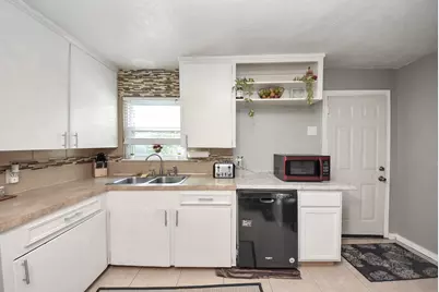 221 W 4th Street, Deer Park, TX 77536 - Photo 18