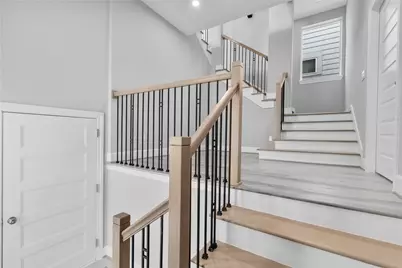 1122 W 16th Street #B, Houston, TX 77008 - Photo 2