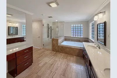4319 Woodvalley Drive, Houston, TX 77096 - Photo 30
