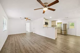61 Hicks Loop W, Cleveland, TX 77328 - Photo 4