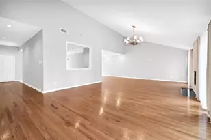 2239 Kinbrook Dr, Houston, TX 77077 - Photo 4