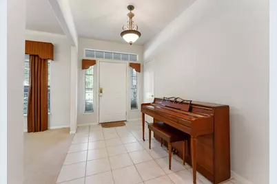 423 Tallow Drive, Conroe, TX 77385 - Photo 8