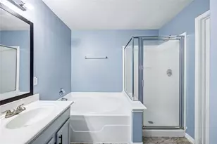 1435 Stone Bluff Dr, Houston, TX 77073 - Photo 14
