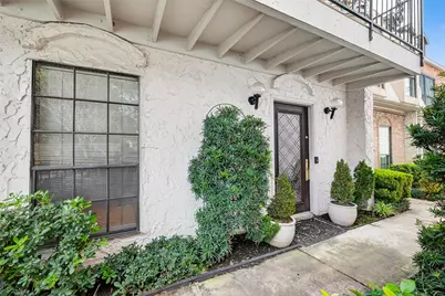 5338 Brownway Street #B19, Houston, TX 77056 - Photo 2